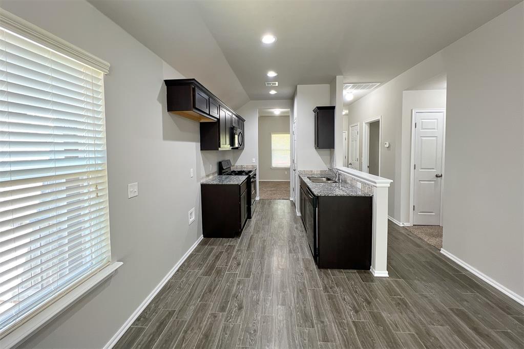 1246531 Property Photo 8