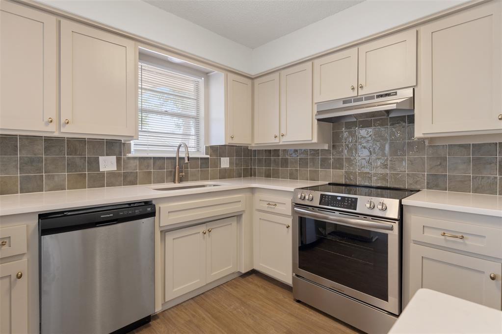 1104 Juno Circle Property Photo 10