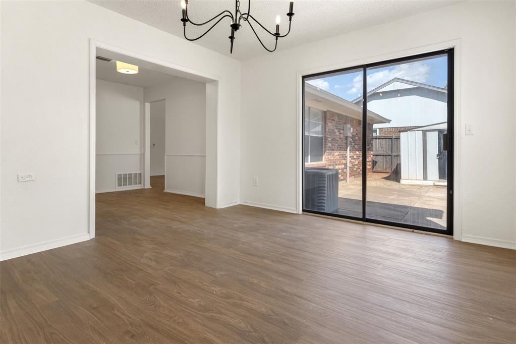 1104 Juno Circle Property Photo 12