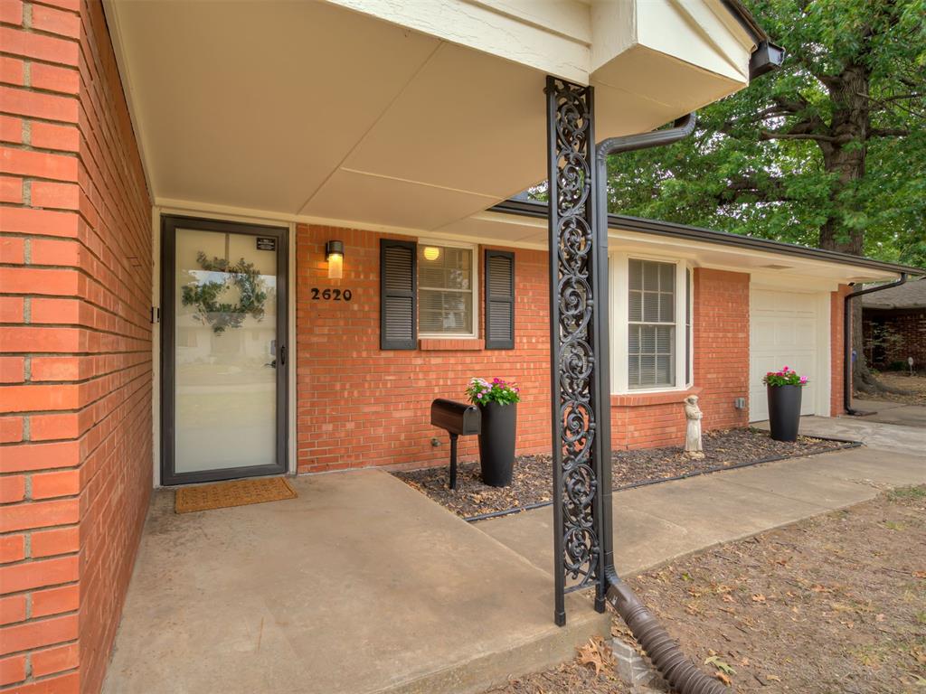 2620 Abbey Road Property Photo 3