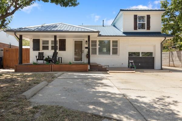 2000 Sheffield Road Property Photo 1