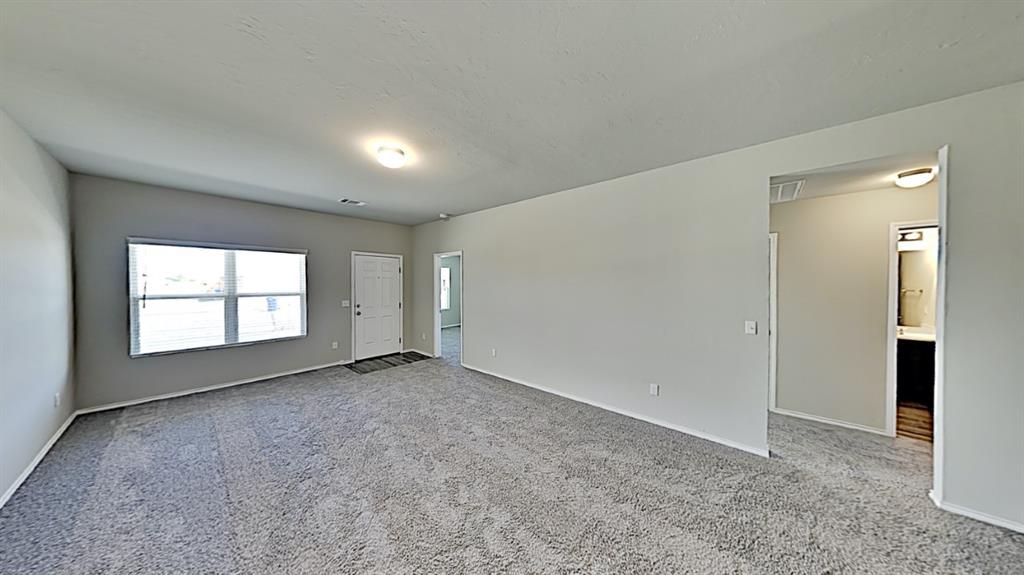 309 Blue Drive Property Photo 4