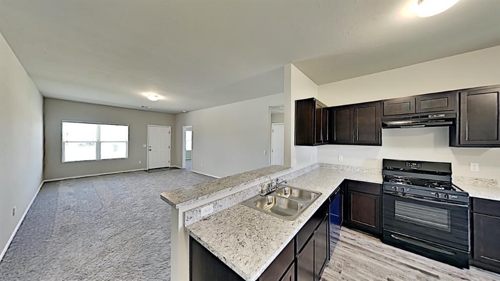 309 Blue Drive Property Photo 5