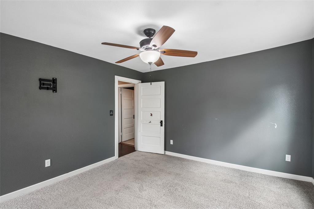 537 S Miles Avenue Property Photo 17