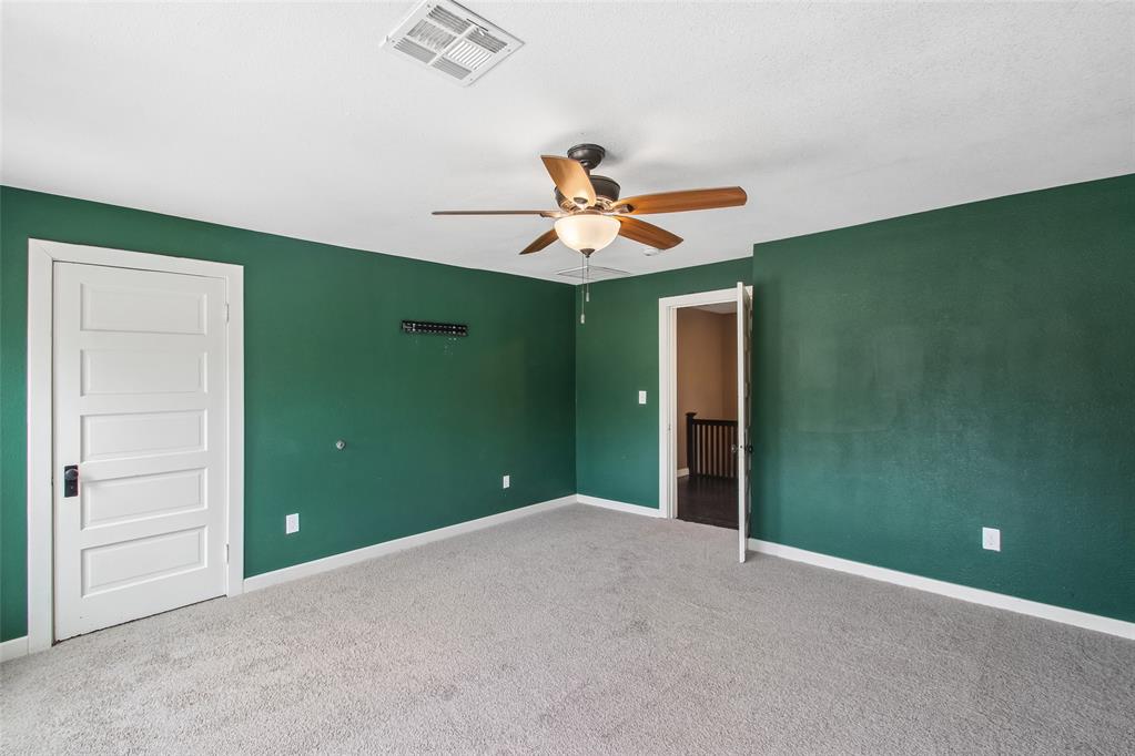 537 S Miles Avenue Property Photo 31