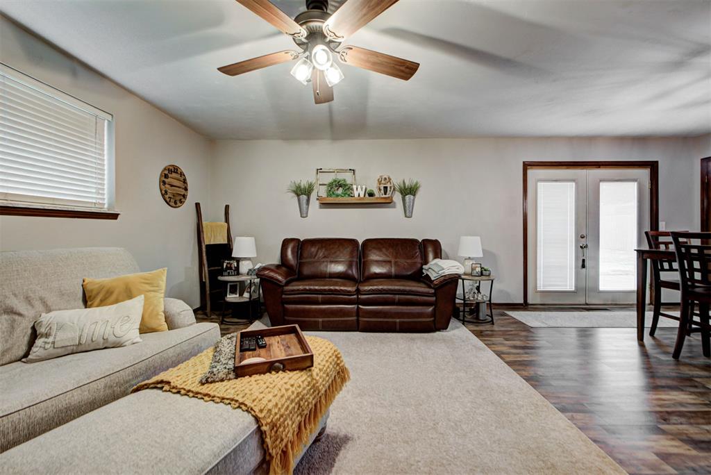 201 Holbrook Drive Property Photo 11
