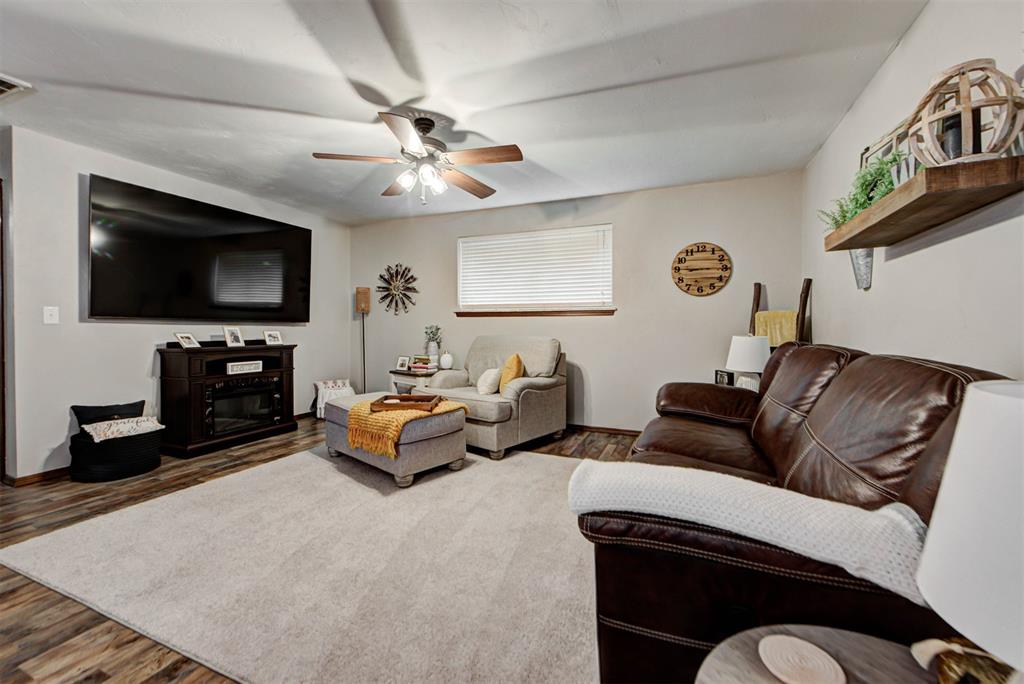 201 Holbrook Drive Property Photo 13