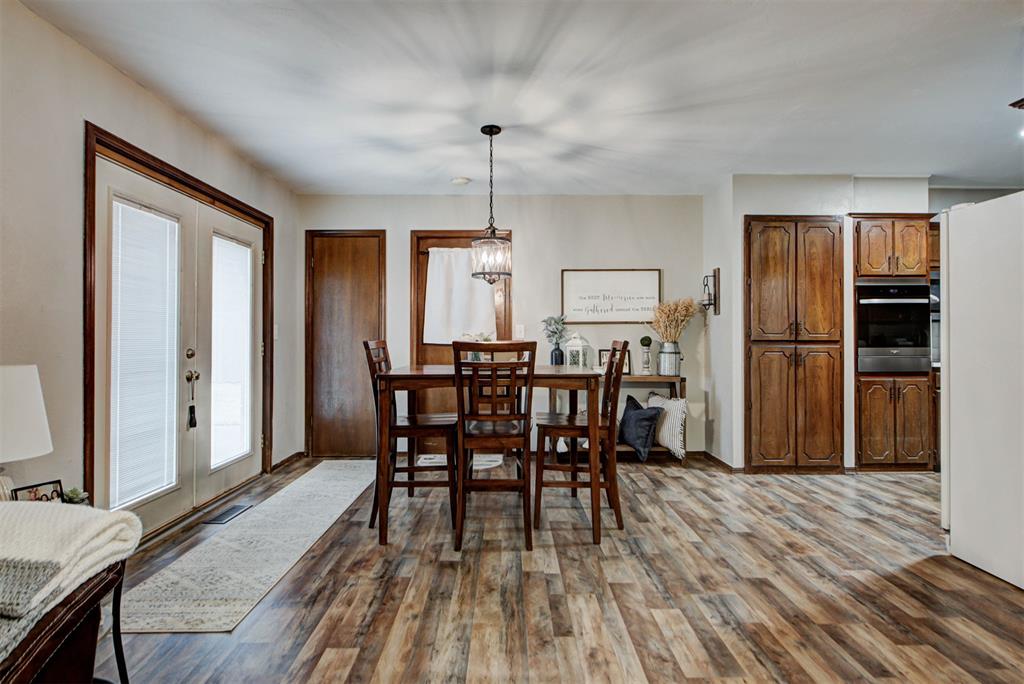 201 Holbrook Drive Property Photo 15