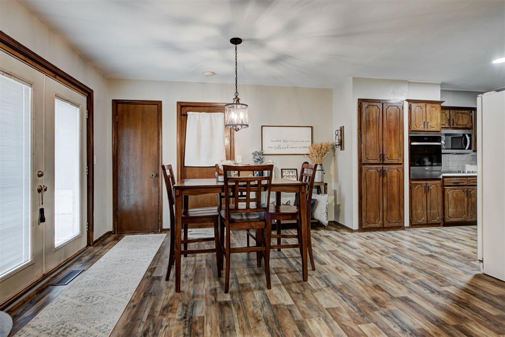 201 Holbrook Drive Property Photo 16