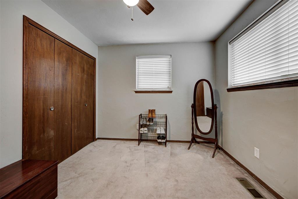 201 Holbrook Drive Property Photo 34
