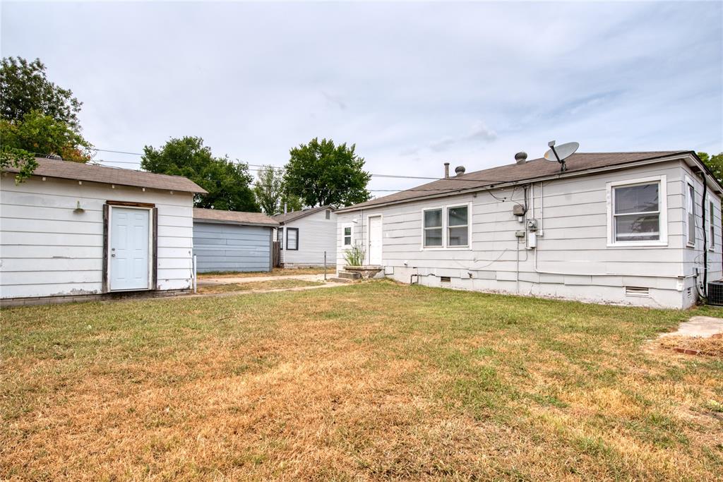 414 Reed Place Property Photo 13