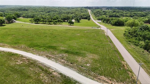 14021 County Road 1567 Property Photo 2