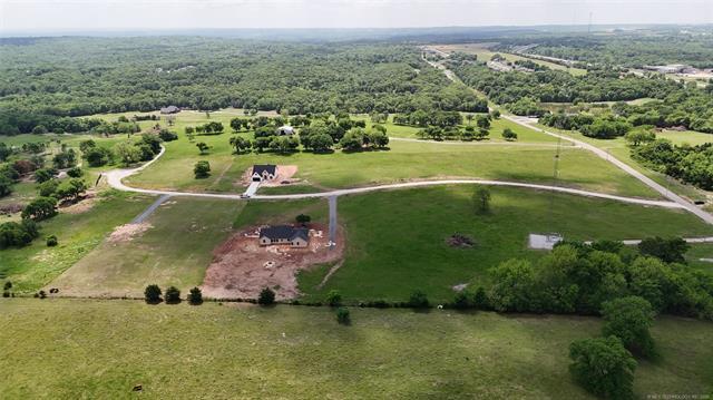 14021 County Road 1567 Property Photo 10