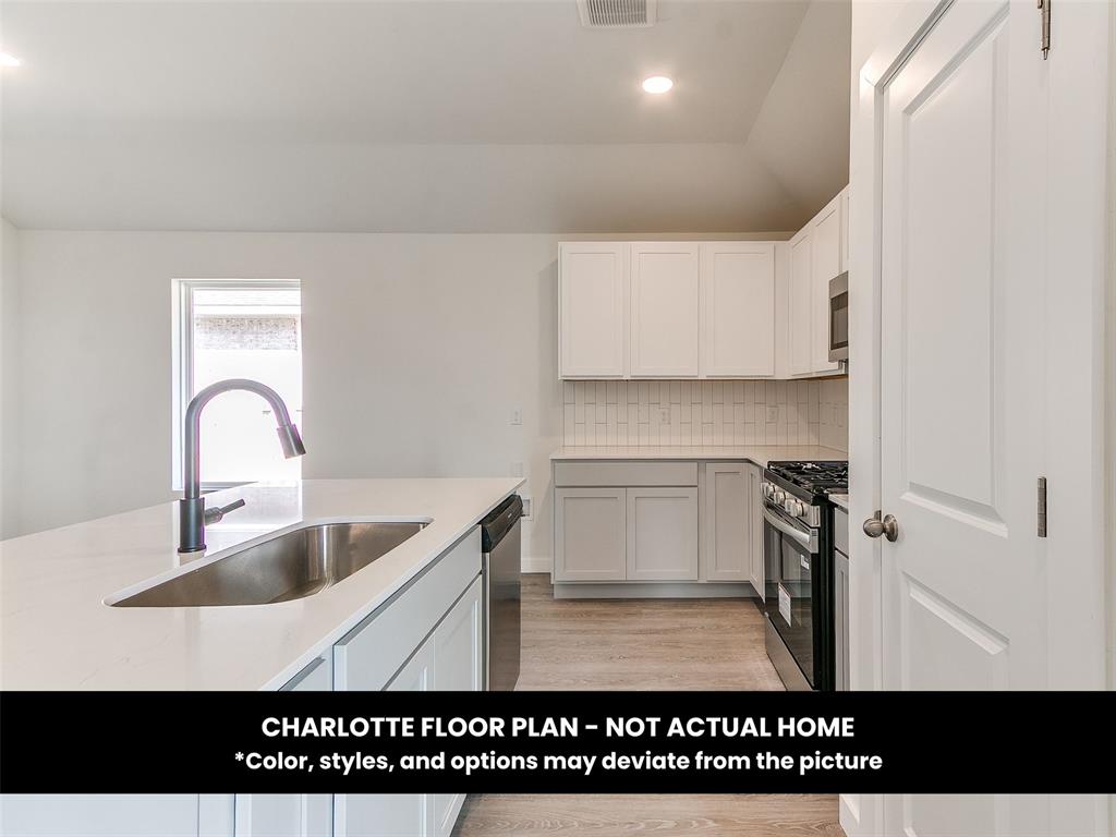 9100 Sweetwater Boulevard Property Photo 13