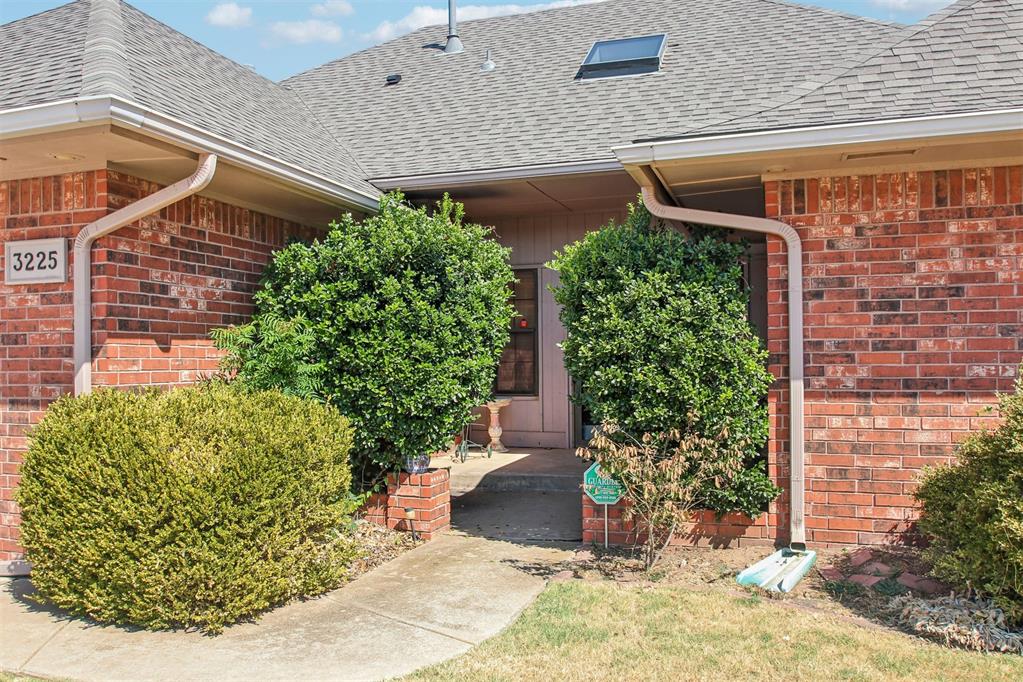 3225 Sw 99th Street Property Photo 6