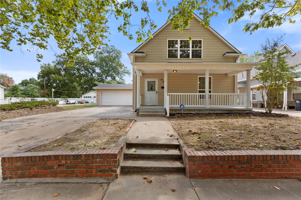 627 N Park Avenue Property Photo 2