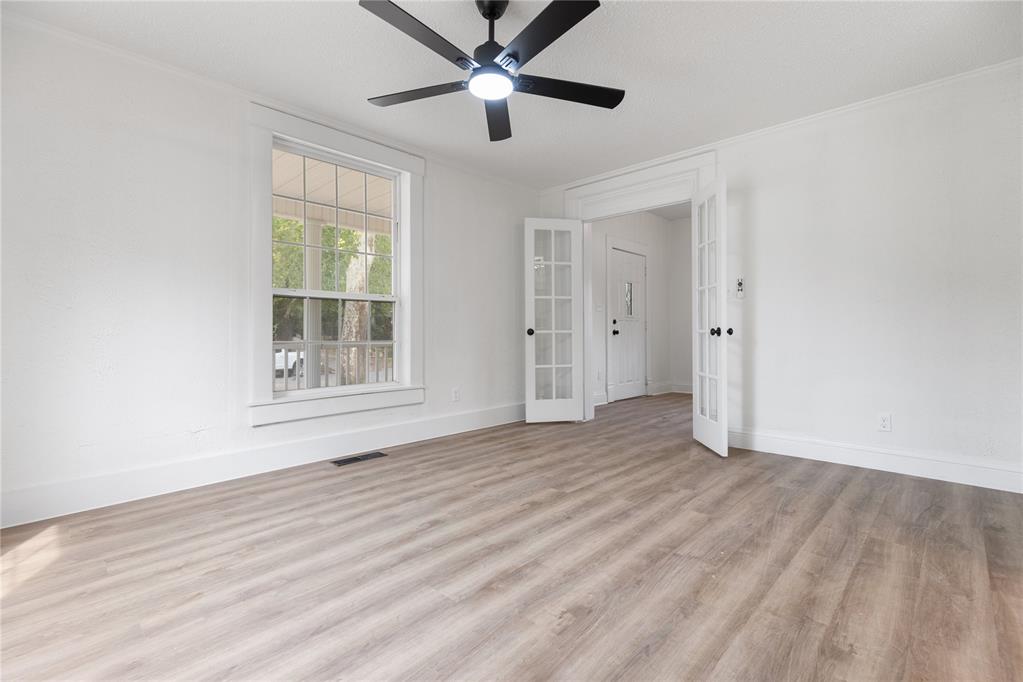 627 N Park Avenue Property Photo 10