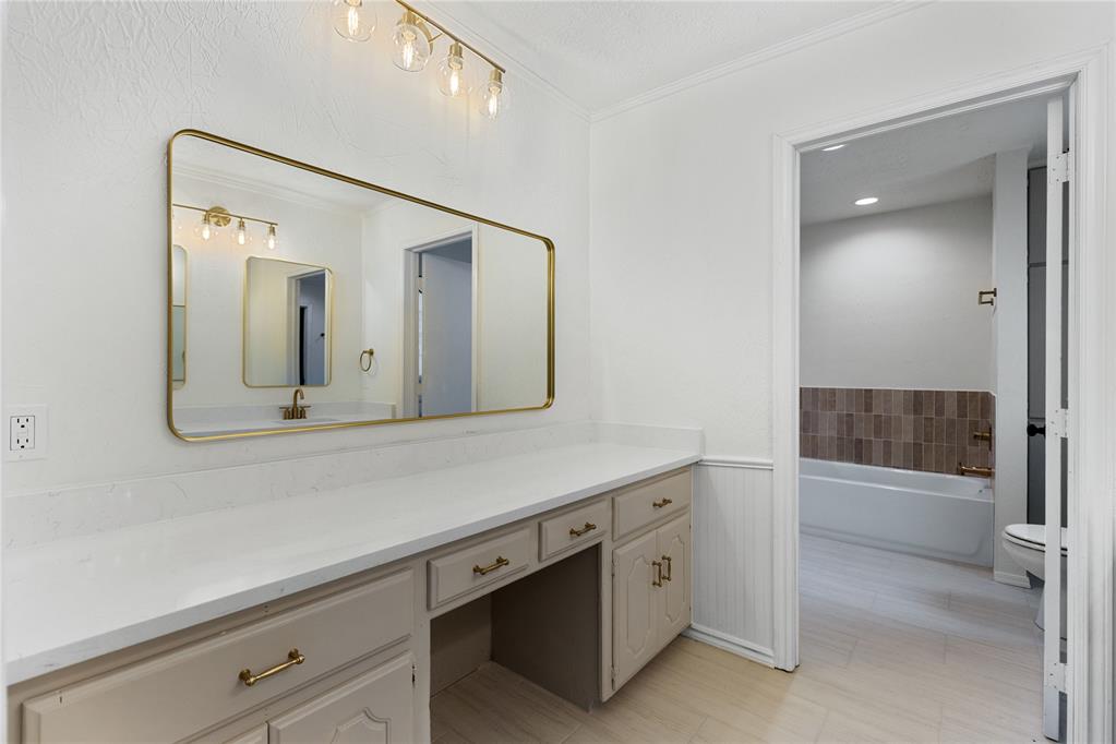 627 N Park Avenue Property Photo 21