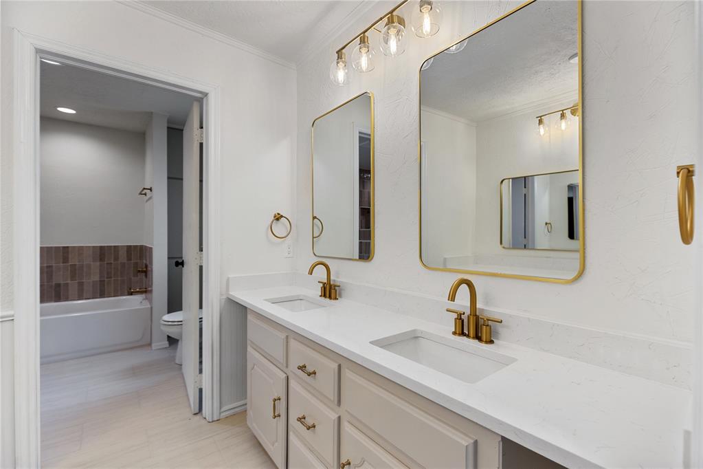 627 N Park Avenue Property Photo 22