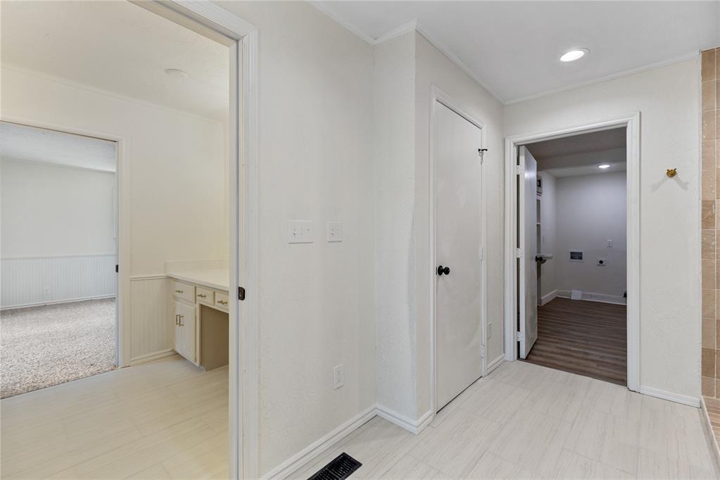 627 N Park Avenue Property Photo 28