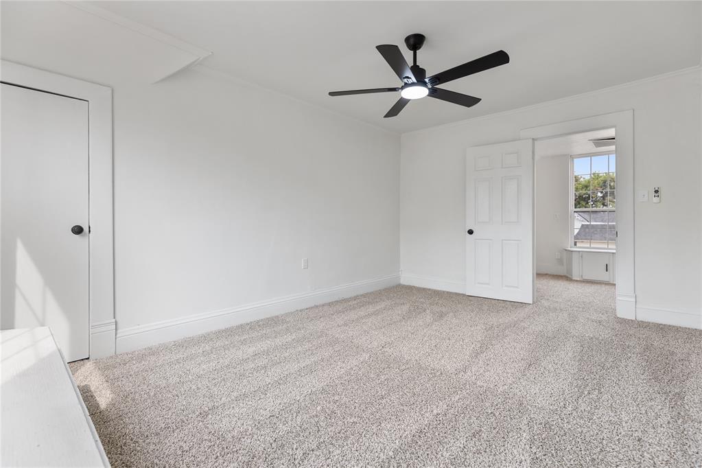627 N Park Avenue Property Photo 33