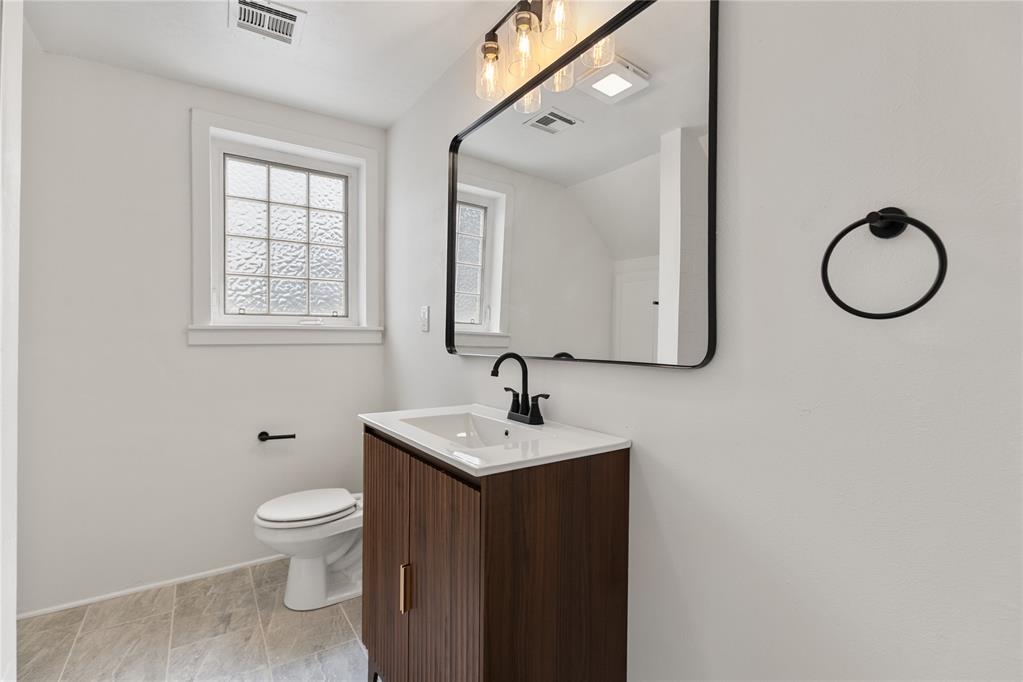 627 N Park Avenue Property Photo 35