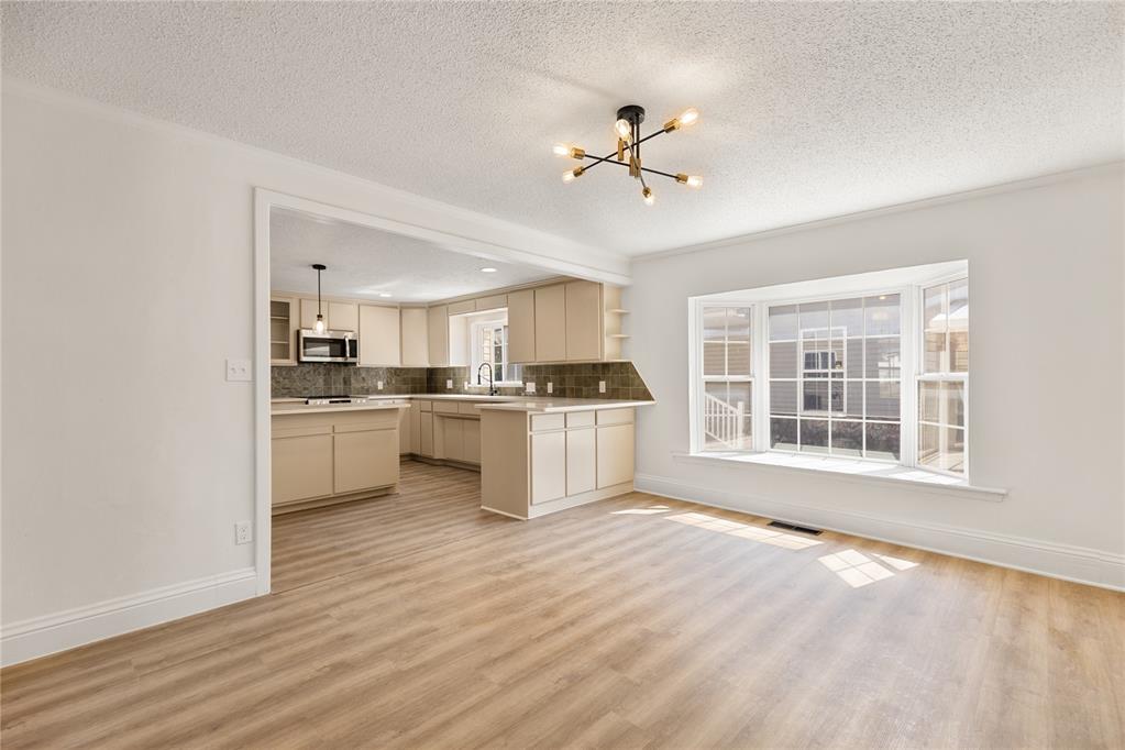 627 N Park Avenue Property Photo 43