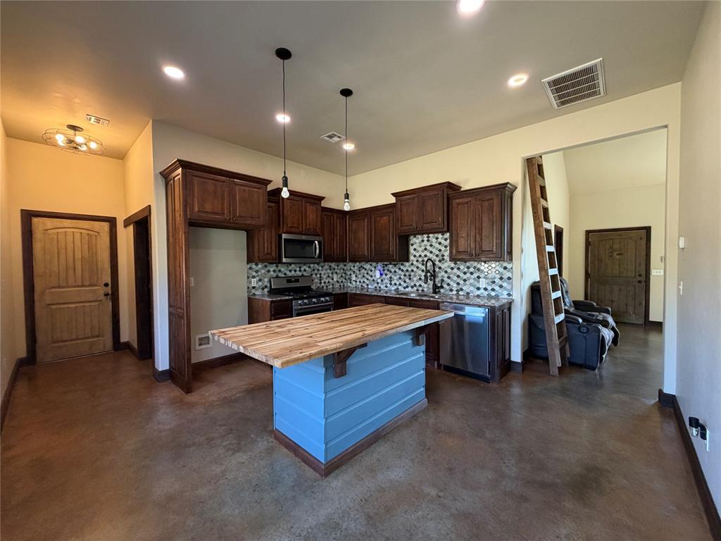 16025 County Street 2730 Property Photo 33