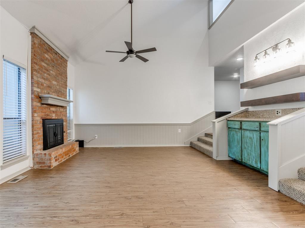 1404 Mary Lee Lane Property Photo 4