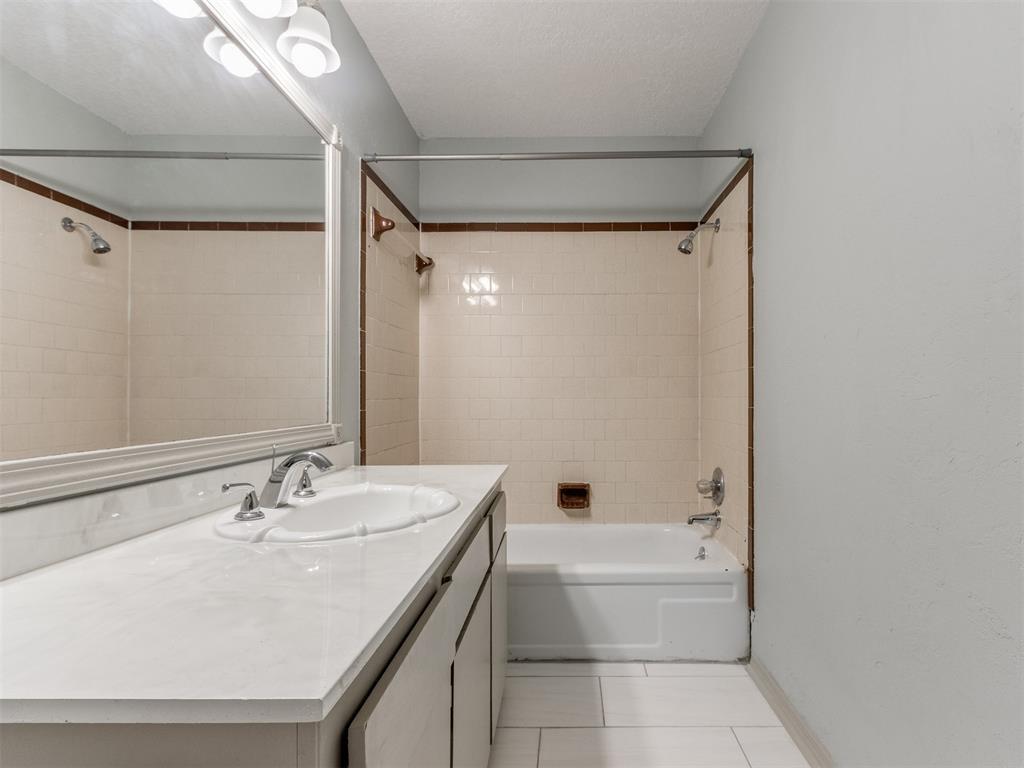 1404 Mary Lee Lane Property Photo 5