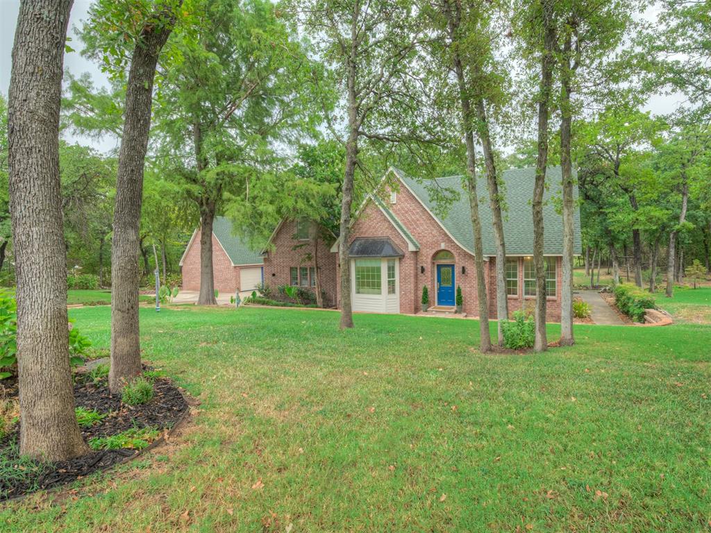 9216 Oakmont Drive Property Photo 3