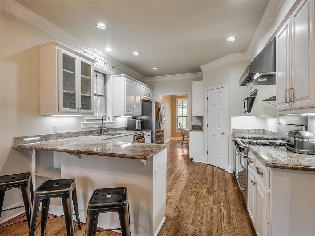 9216 Oakmont Drive Property Photo 15