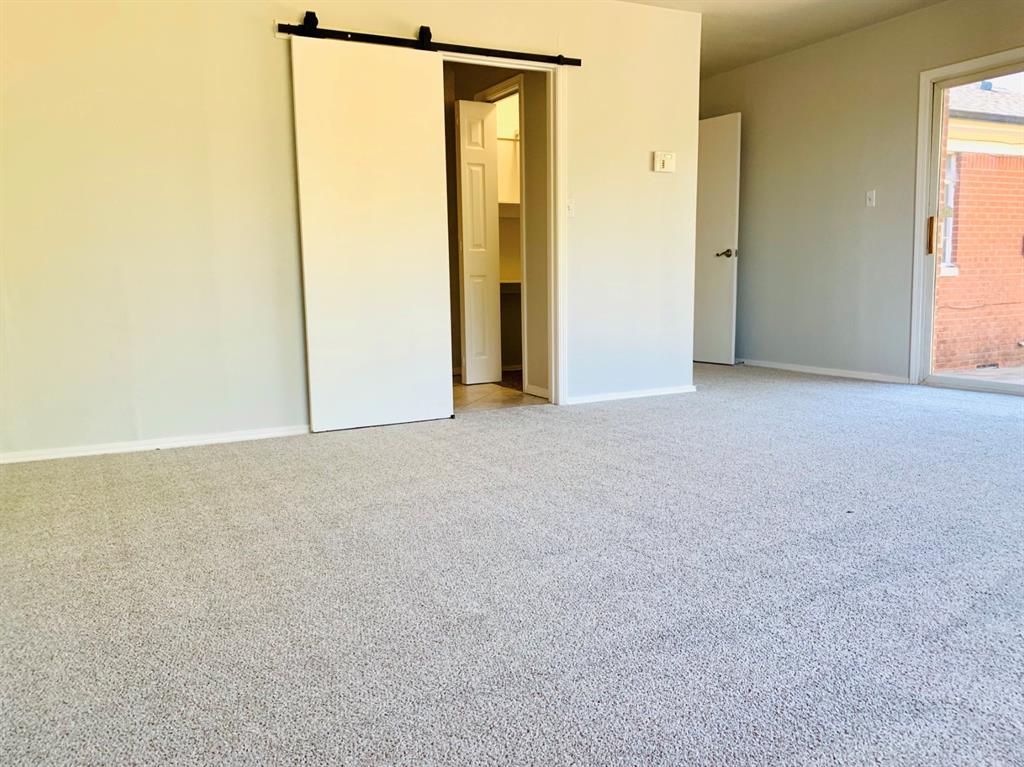 3025 Nw 69th Street Property Photo 5