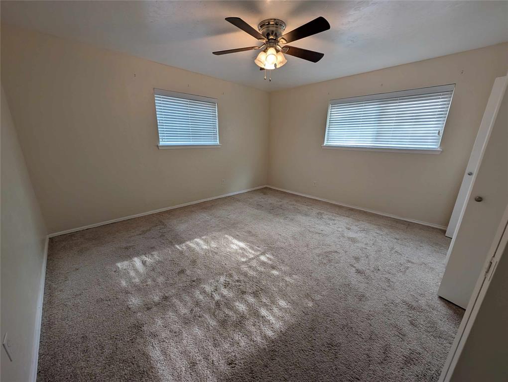1614 Surrey Drive Property Photo 9
