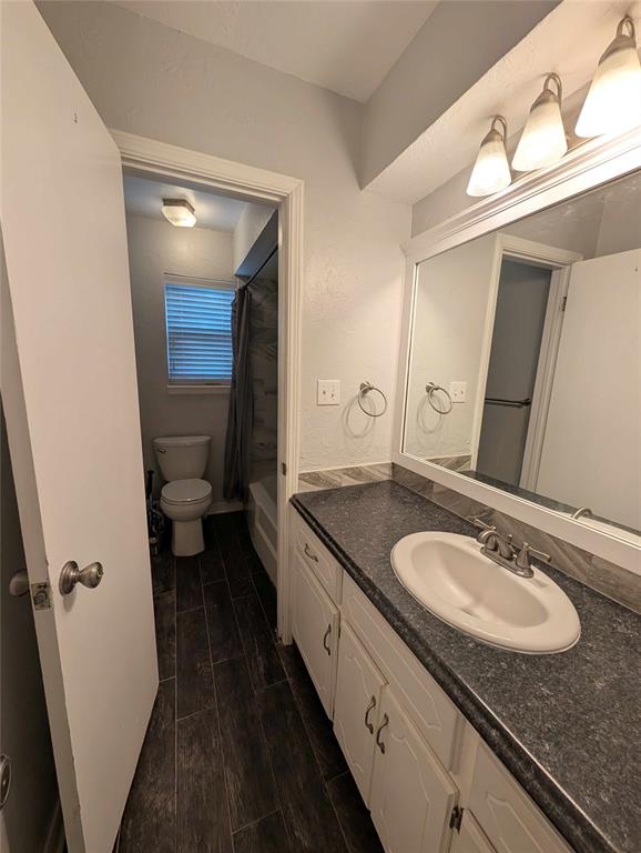 1614 Surrey Drive Property Photo 11