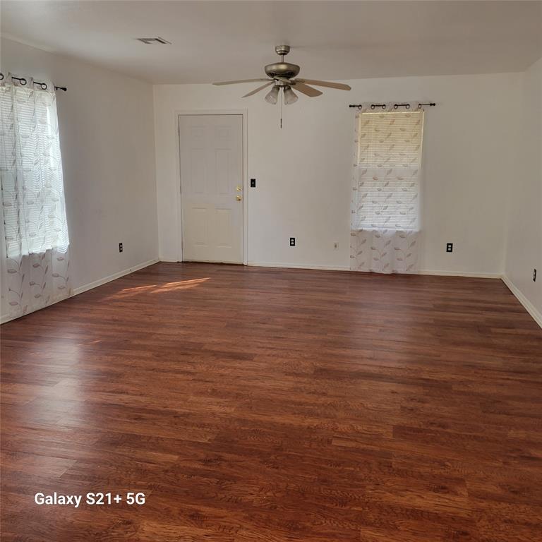 8721 Ne 46th Street Property Photo 2