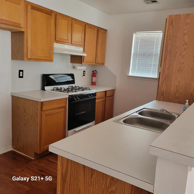 8721 Ne 46th Street Property Photo 4