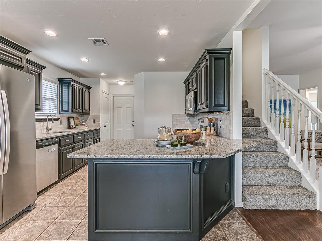 1609 Cedar Ridge Drive Property Photo 8