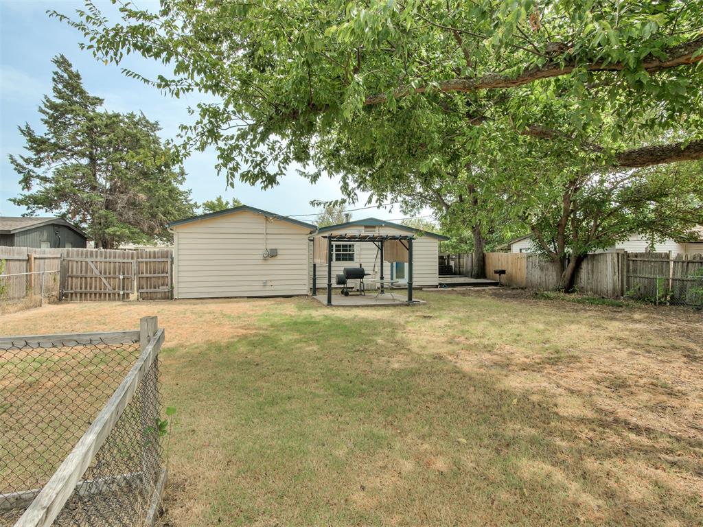 105 Woods Avenue Property Photo 27