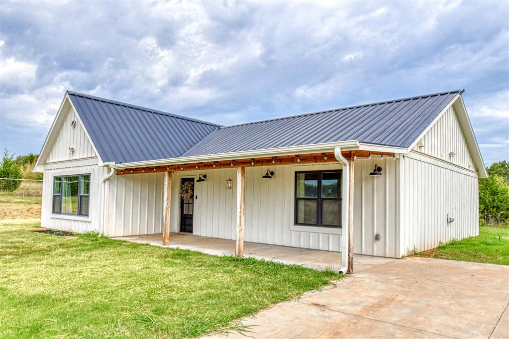 22355 Davis Drive Property Photo 2