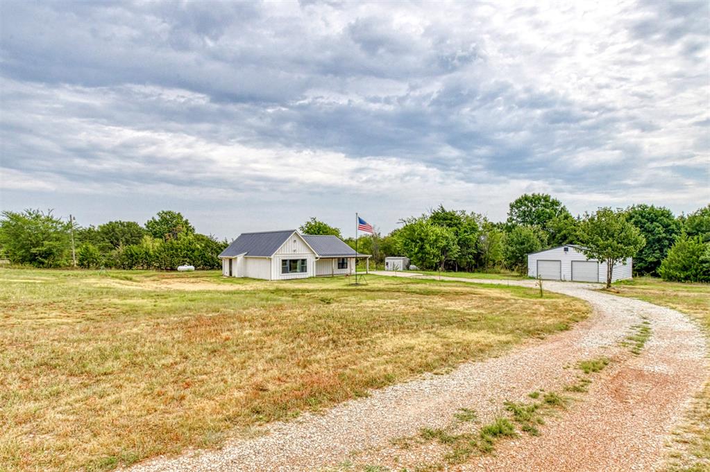22355 Davis Drive Property Photo 4