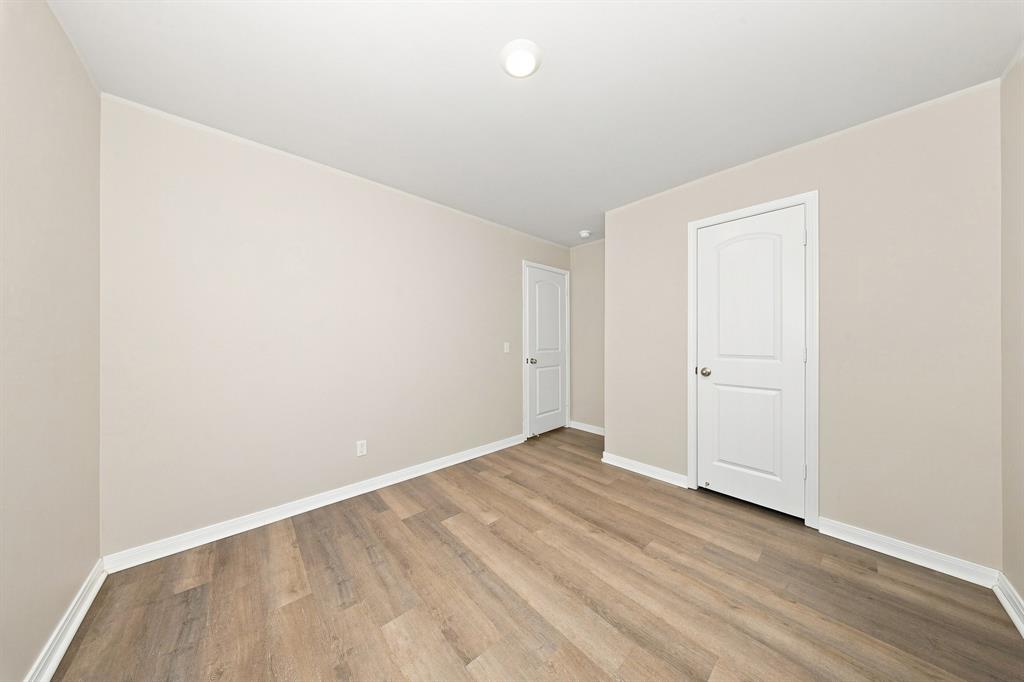 920 Nw 3rd Street Property Photo 9