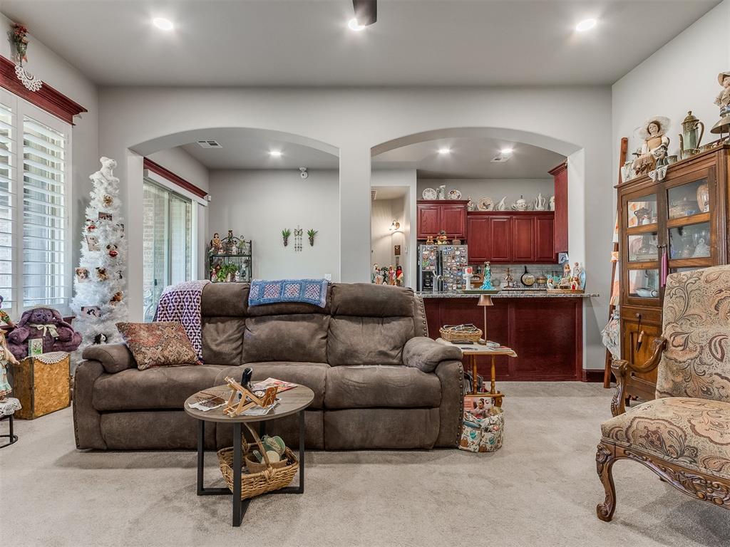 401 Carlow Way Property Photo 12