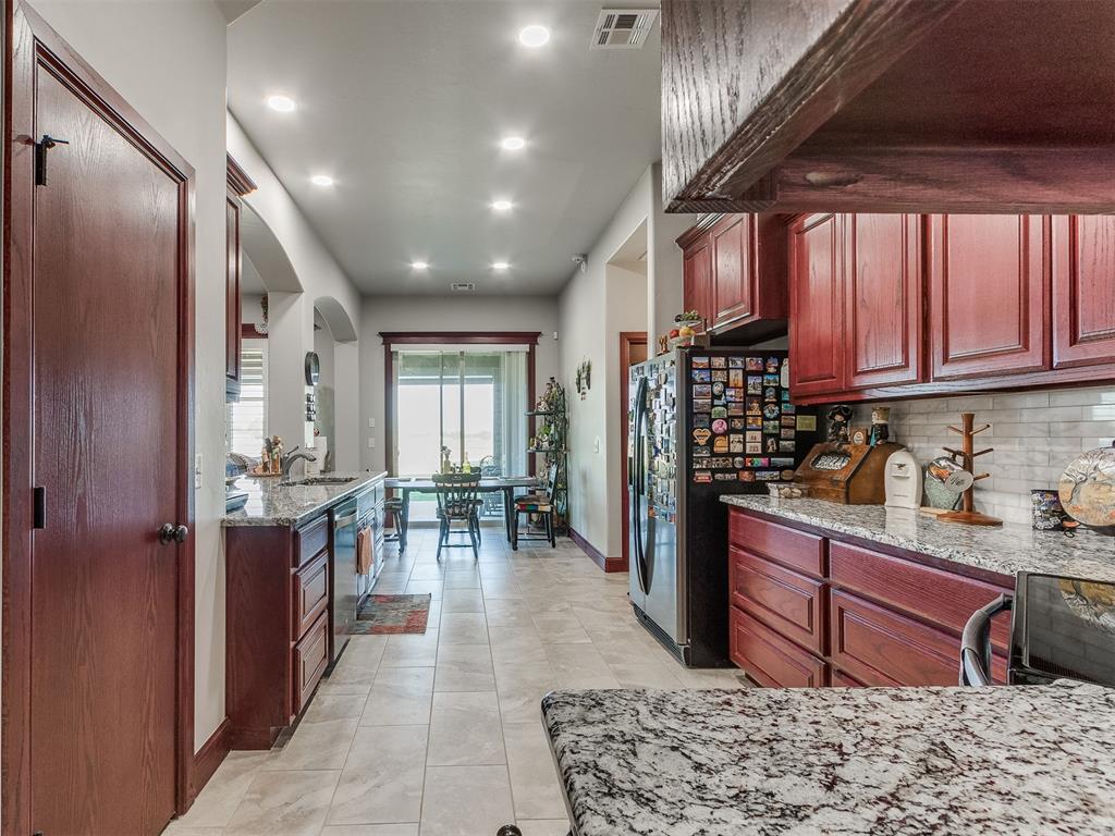 401 Carlow Way Property Photo 16