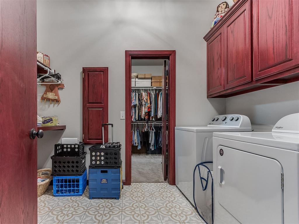 401 Carlow Way Property Photo 26