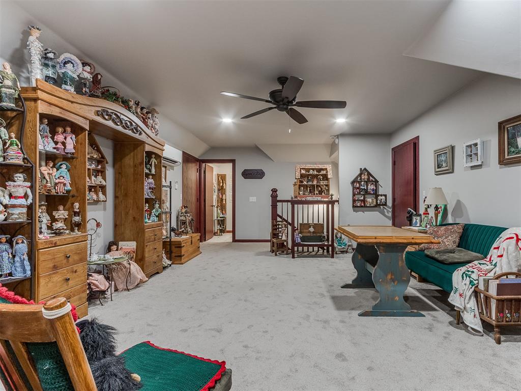 401 Carlow Way Property Photo 35