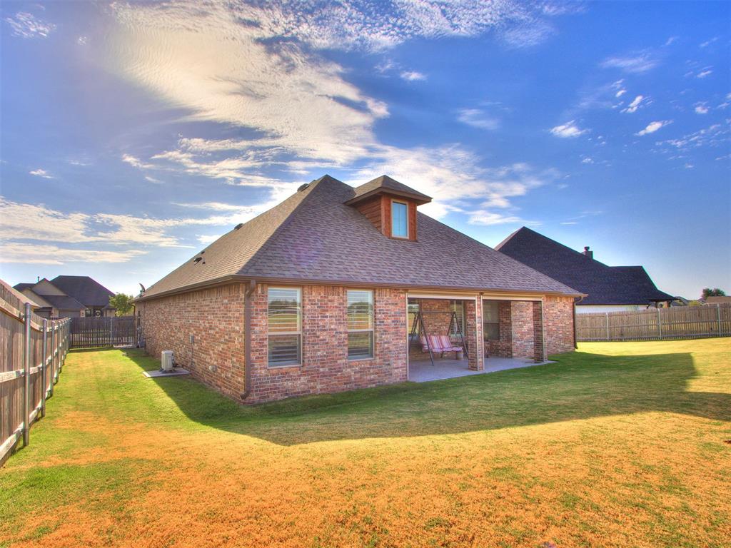 401 Carlow Way Property Photo 38