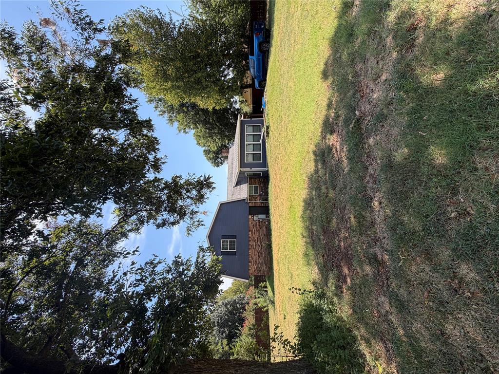 237 E Mohr Lane Property Photo 6