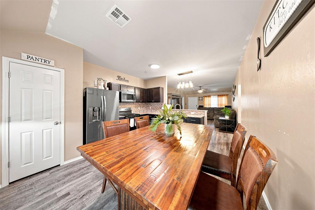 10613 Sw 22nd Street Property Photo 6