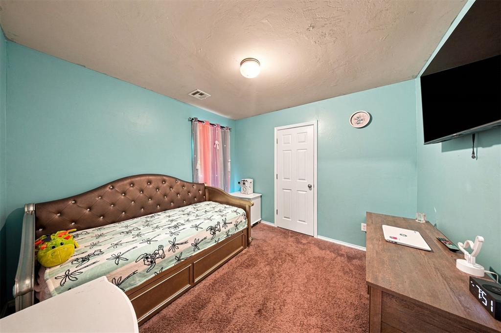 10613 Sw 22nd Street Property Photo 21